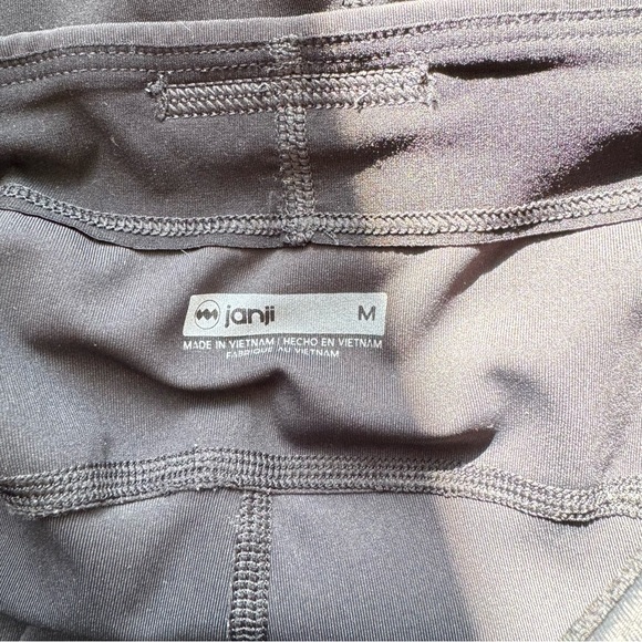 Janji | 3.5” Trail Short in Black - Picture 6 of 6